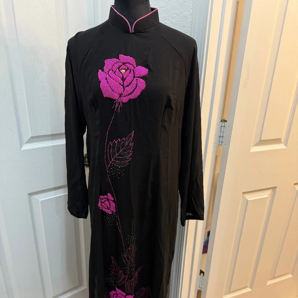 Stunning Vintage Beaded Chinese-Style‎ Dress